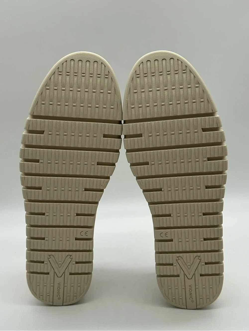 Vionic Uptown Gold Leather Platform Loafers Size 13M NWT Orthotic Comfort